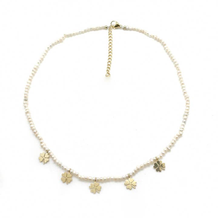 Fem Shamrock Lyckobringare på Vit Sötvattenspärlhalsband -Fransk Flair Kollektion- N2-2093 för wholesale av LIZOU
