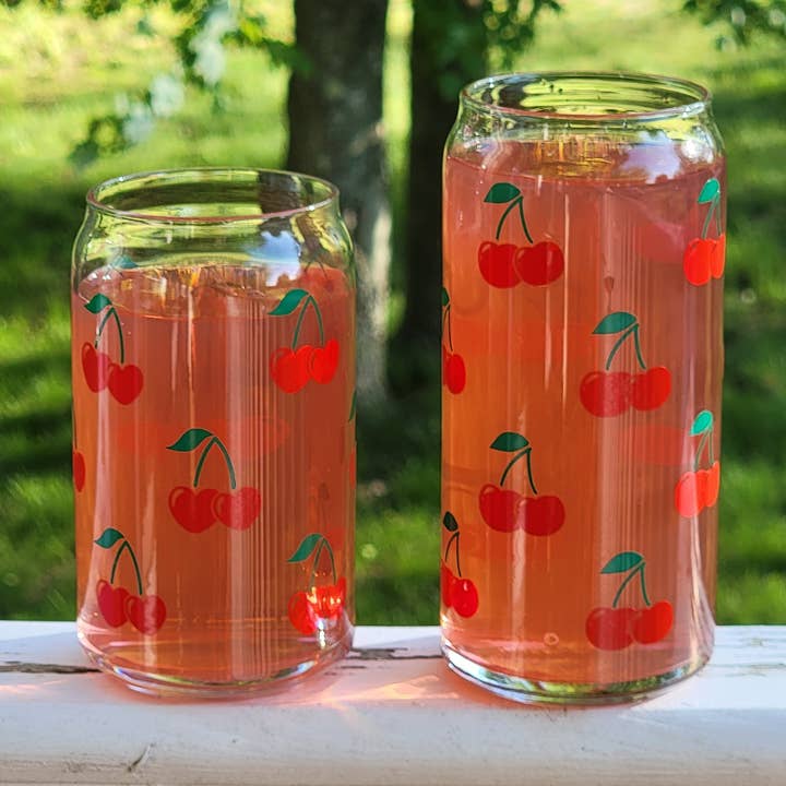 Tasse en verre Cerises 16 ou 20 oz pour la vente par Vulpine Vinyls