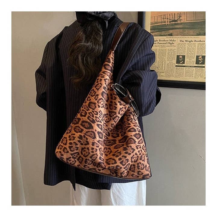 Large Capacity PU Leather Handbag Tote Shoulder Bag for wholesale by Plush Looks