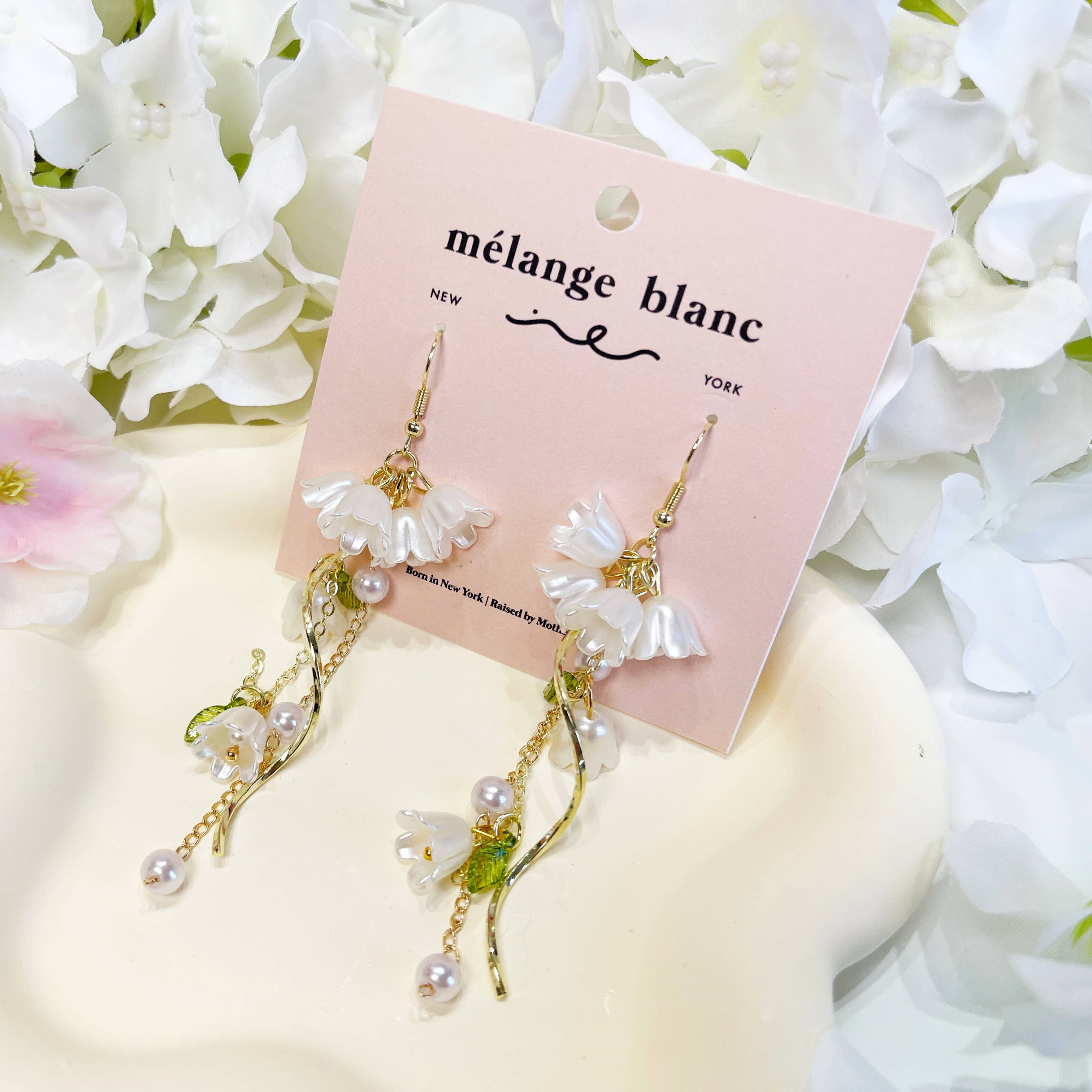 Melange Blanc – wholesale Dangle earrings – E189 lily flower earrings, floral earrings, flower earrings7
