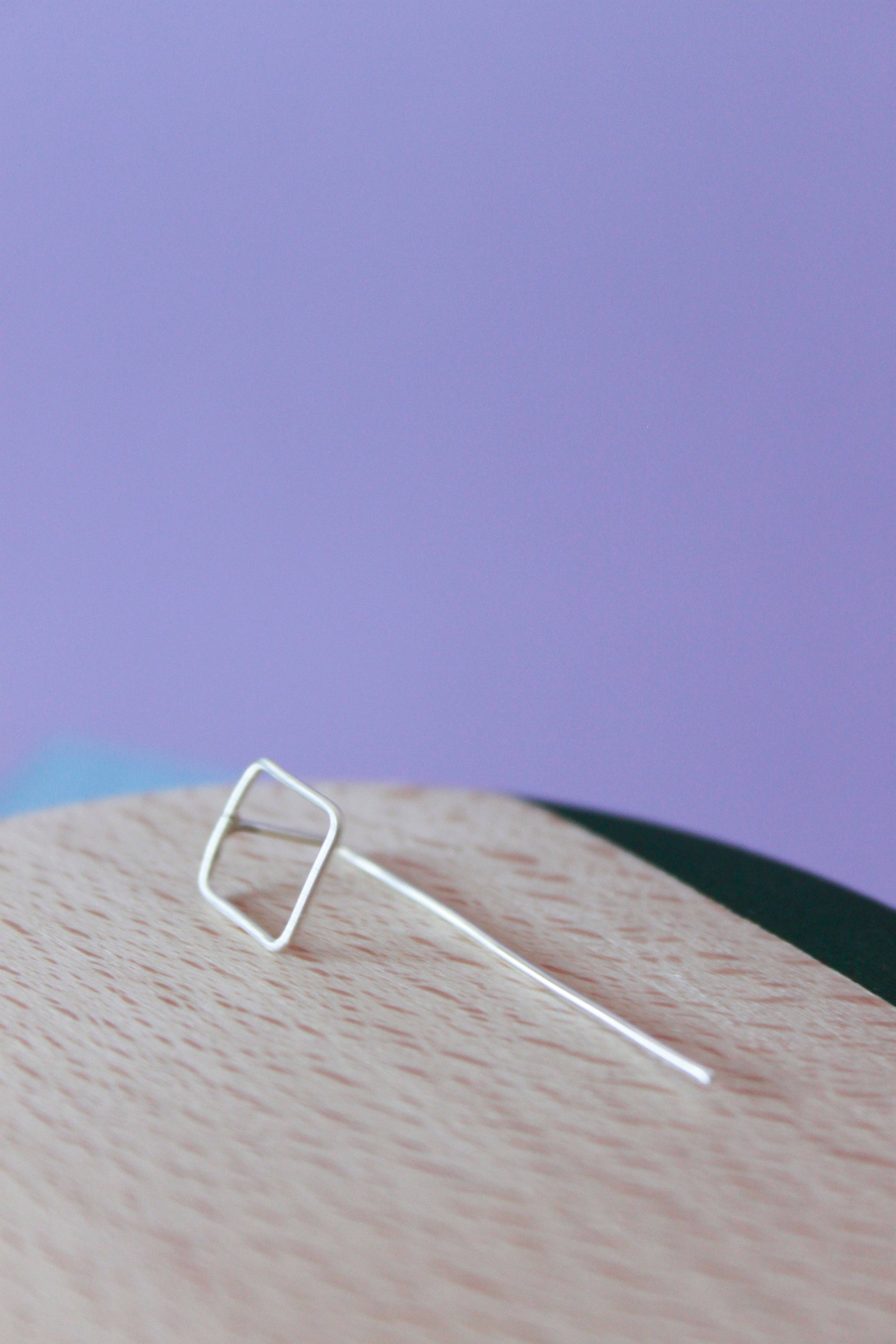 Soek. Atelier - Wholesale Hangende/ronde oorbellen - Oorbel Square Mid | Stoere steker