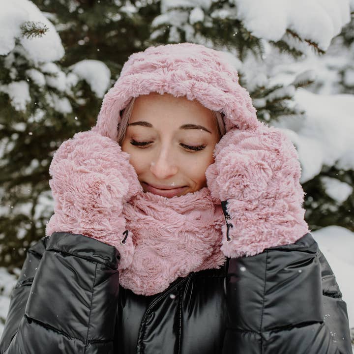 Sherpa hood & mittens set for wholesale by Flocon Sport