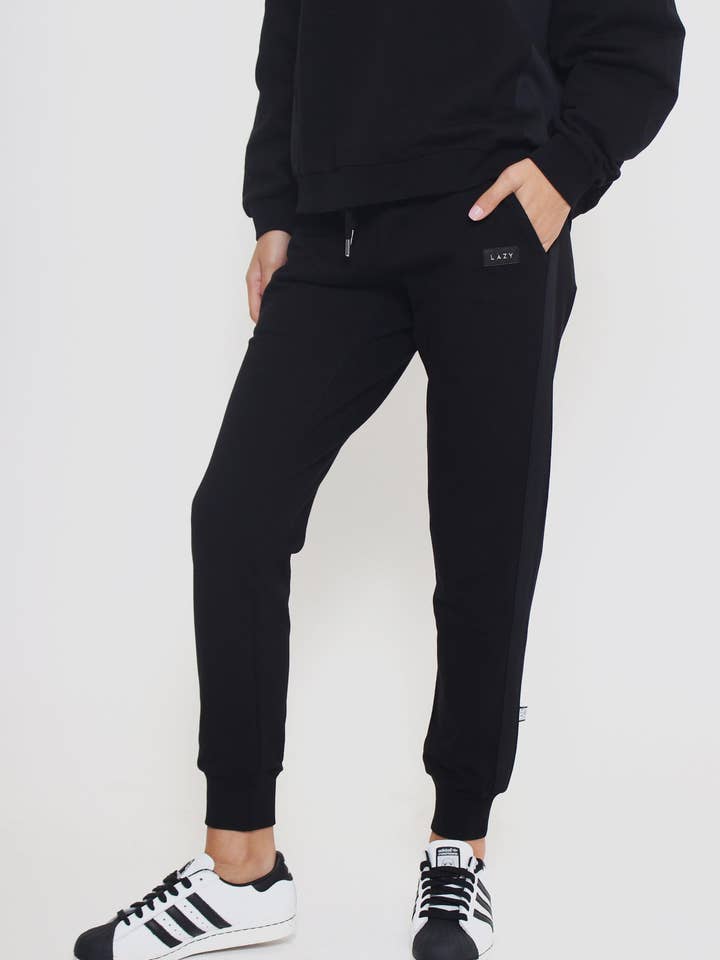 LAZY 1.0 Joggingbroek Zwart voor wholesale door Christina Dienst