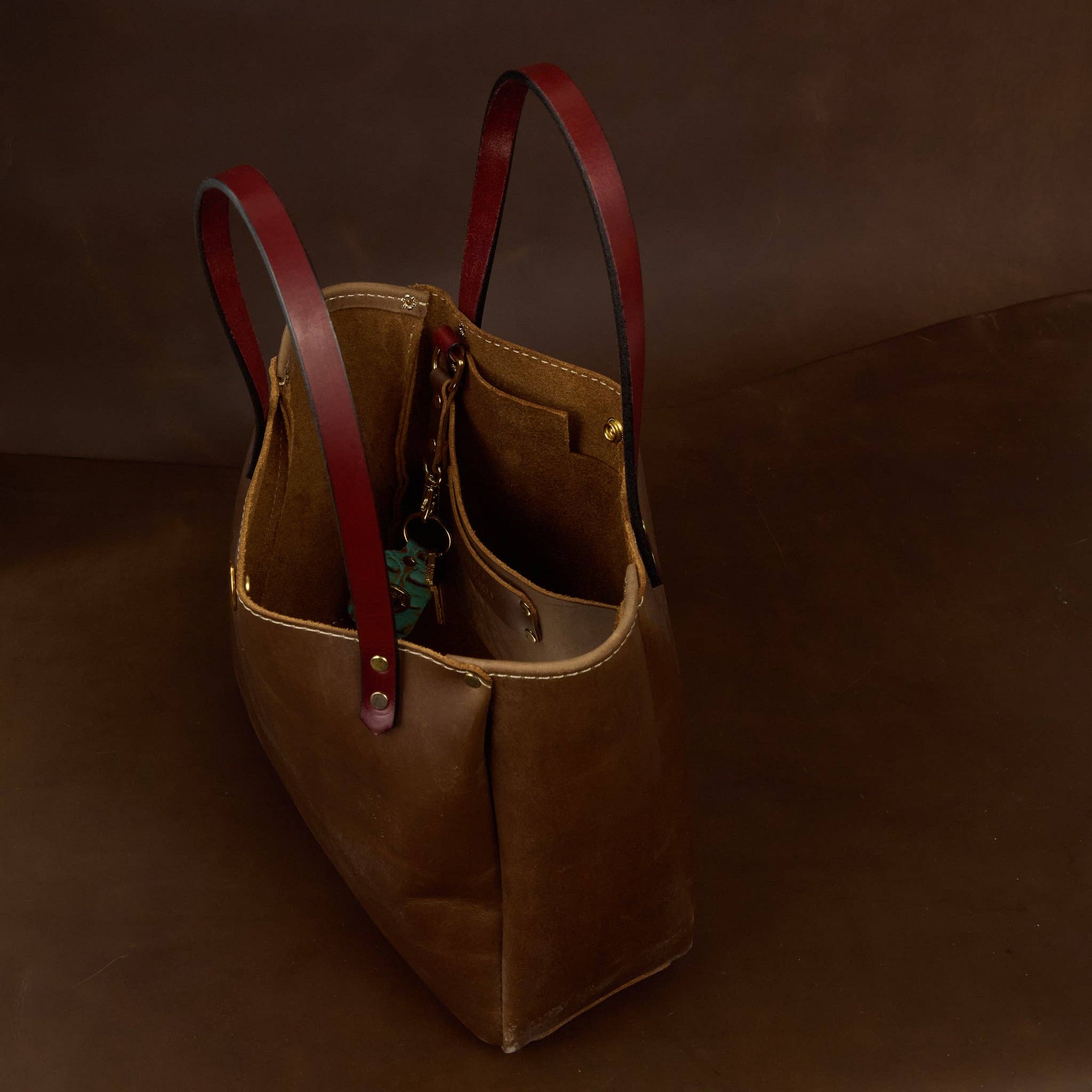 SouthLife Leather Goods - Wholesale Top Handle Bag - Women's - The Small Bucket Bag3