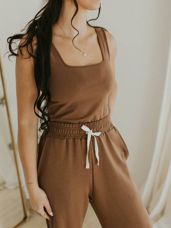 Damlinne med fyrkantig halsringning för wholesale av Jax & Lennon Clothing Co.