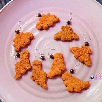 Dino Nuggie Örhängen för wholesale av Maisie James Co