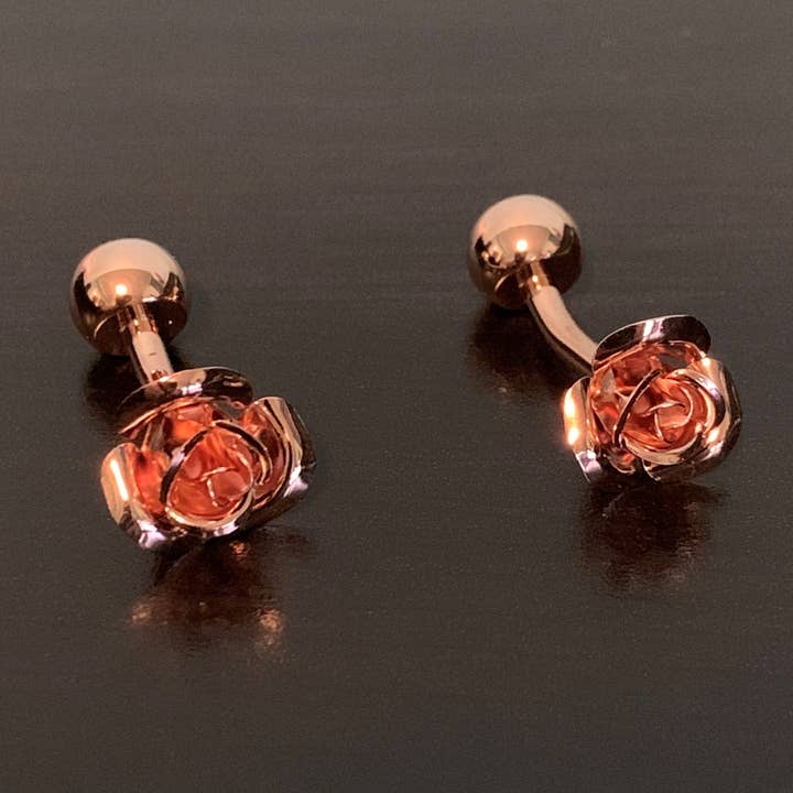 Boutons de manchette Kissed By A Rose pour la vente par Gentleman Rogue