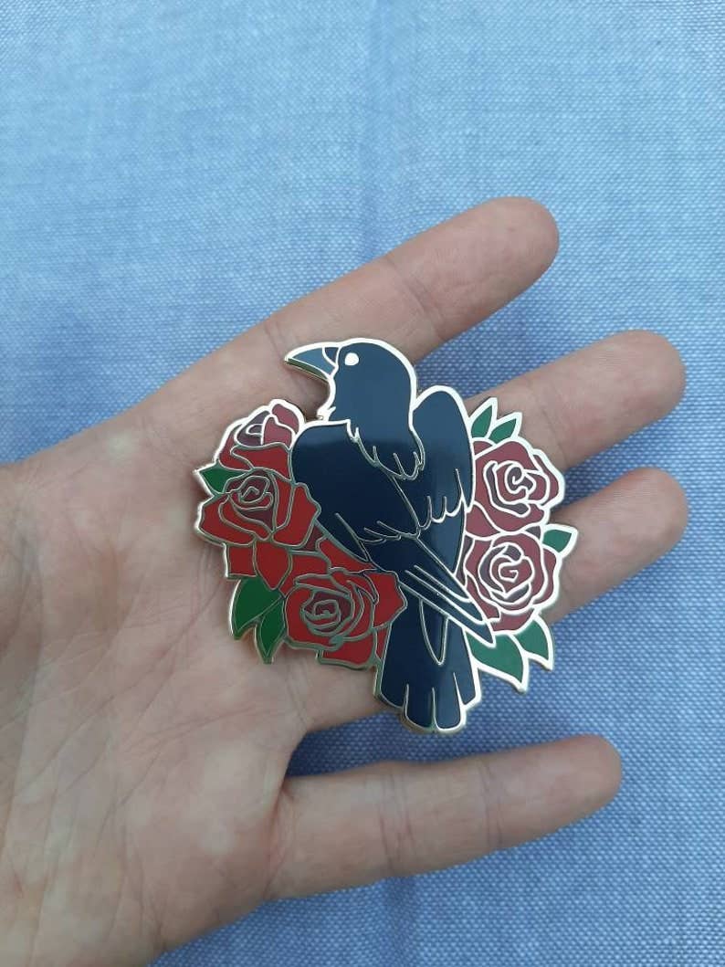 Corviforms - Wholesale Lapel Pin/Button - Crow and Roses Hard Enamel Pin1