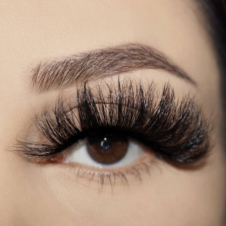 Ciglia BADDIE per la vendita all'ingrosso da parte di MYLASHXO