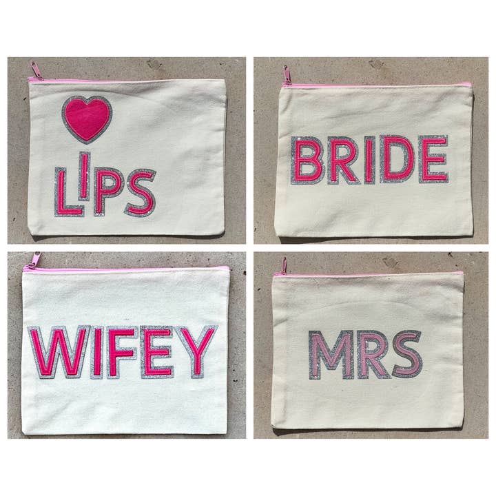 Neceser de viaje con cremallera Wifey Mrs Bride L ❤️ PS para venta al por mayor de Dilworth Road
