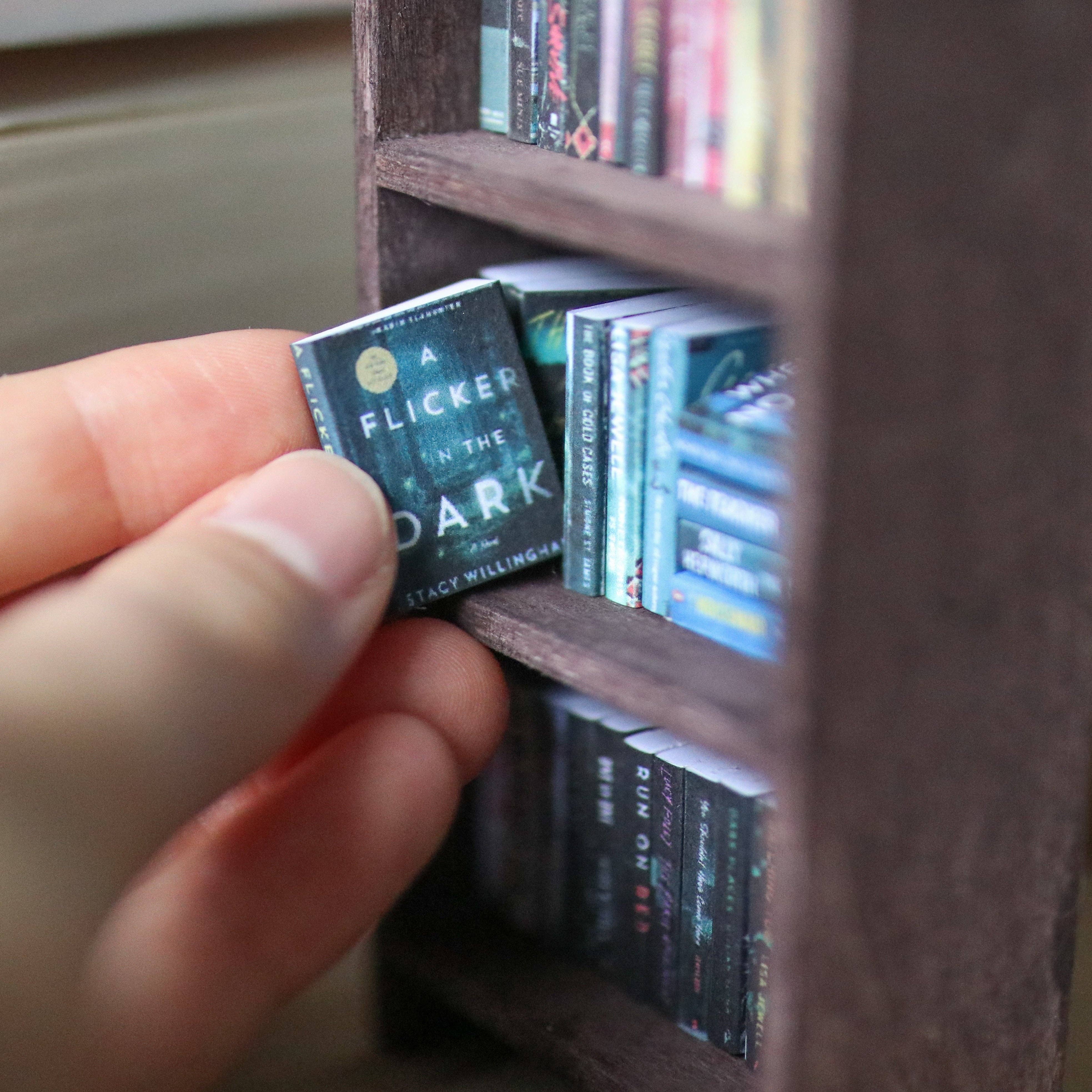 The Sticker Shop - Wholesale DIY Craft Kit - Thriller Mini Book KIT3