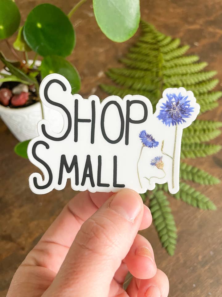 Petit autocollant Shop, durable et résistant aux intempéries pour la vente par Home Roots Design