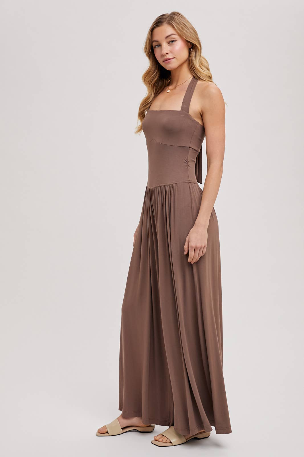 Bluivy – wholesale Jumpsuit – Women's – HALTER TIE-BACK CLOSURE SQUARE NECK WIDE LEG JUMPSUIT14