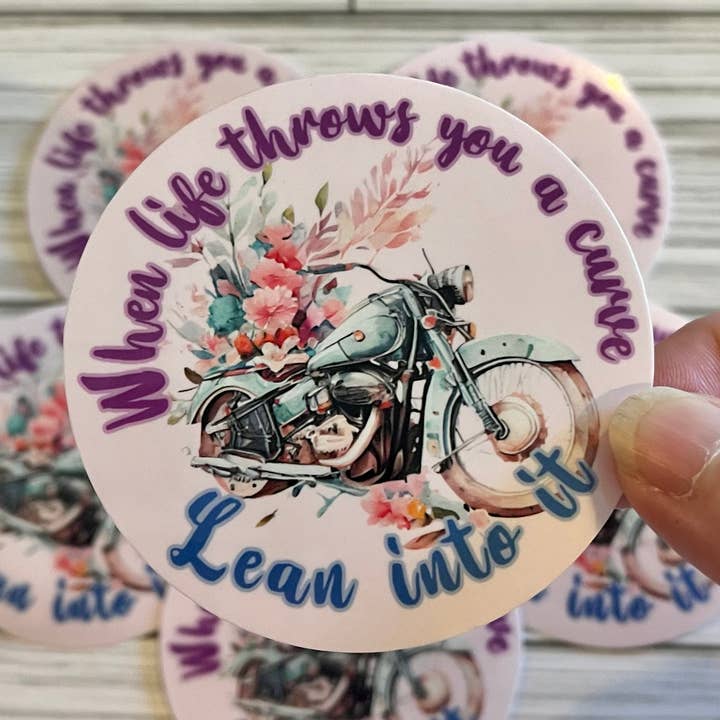 Læn dig ind i det, Vinyl Sticker for engroshandel hos Graceful Darkness, LLC