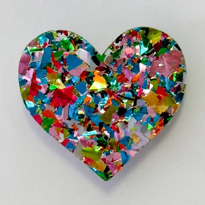 Broche cœur confettis scintillants Colour Pop pour la vente par Esoteric London