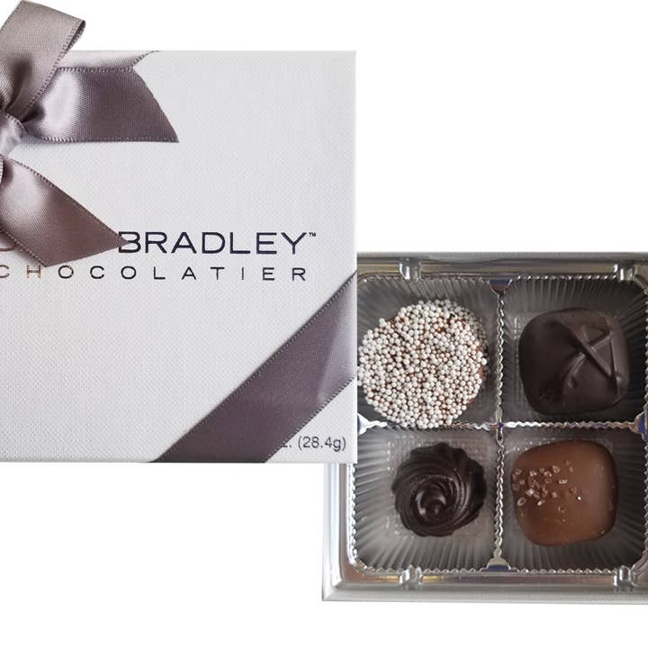 Assortiment de 4 pièces pour la vente par David Bradley Chocolatier
