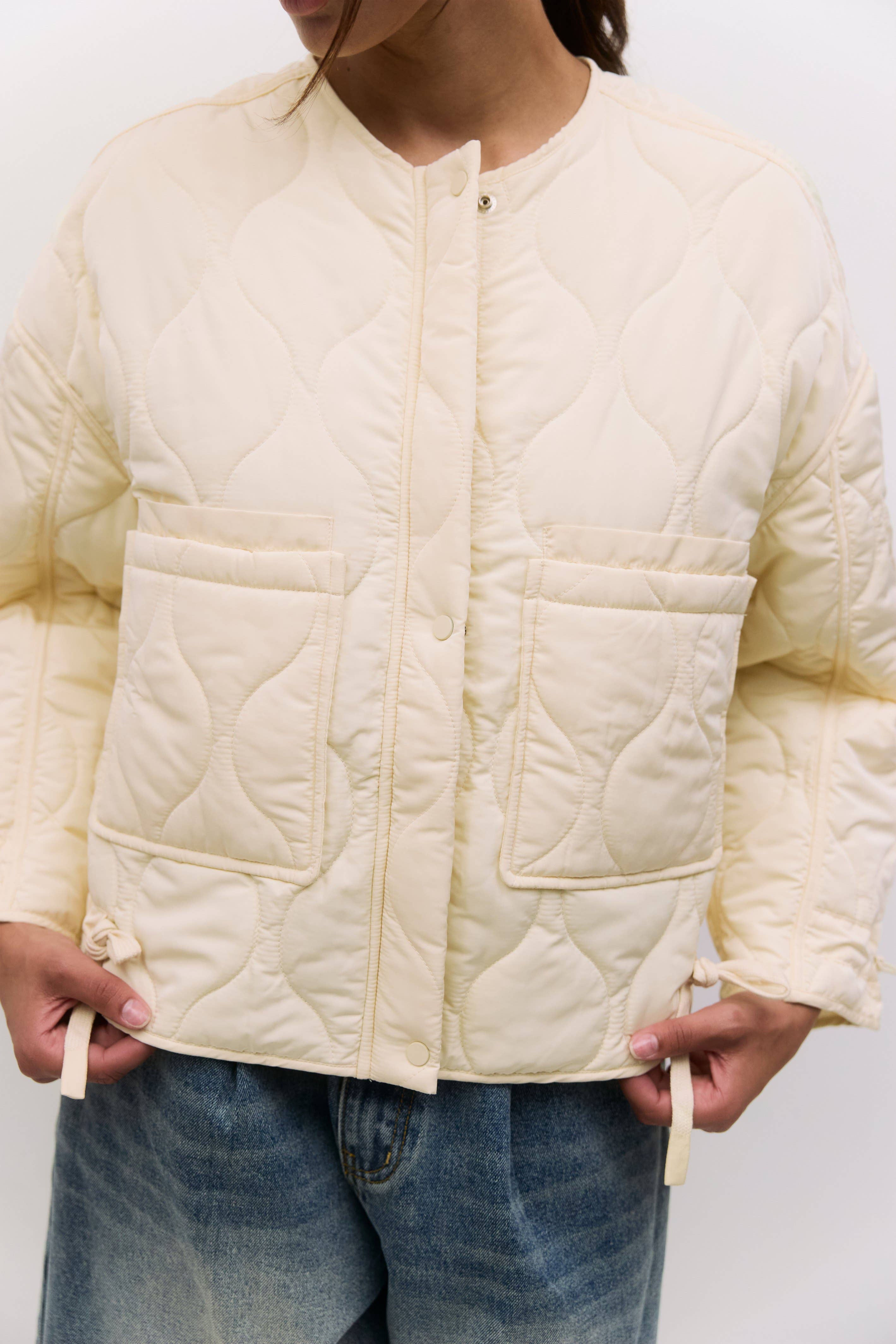 MOD REF – Großhandel Jacke – Damen – The Kara Jacket | Gesteppte Jacke mit Reißverschluss59