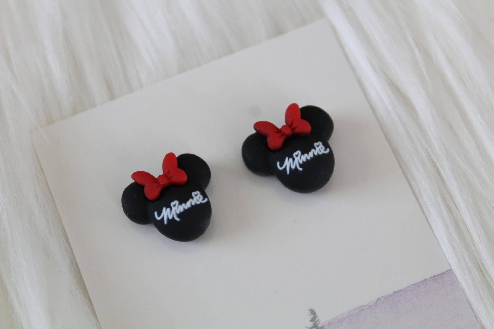 Fiddle & Fox – wholesale Solitärörhängen – Mimmi Pigg örhängen0