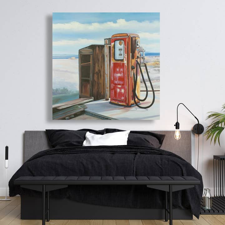 Röd Gammal bensinpump | konsttryck på duk 48 ”x 48" för wholesale på Faire
