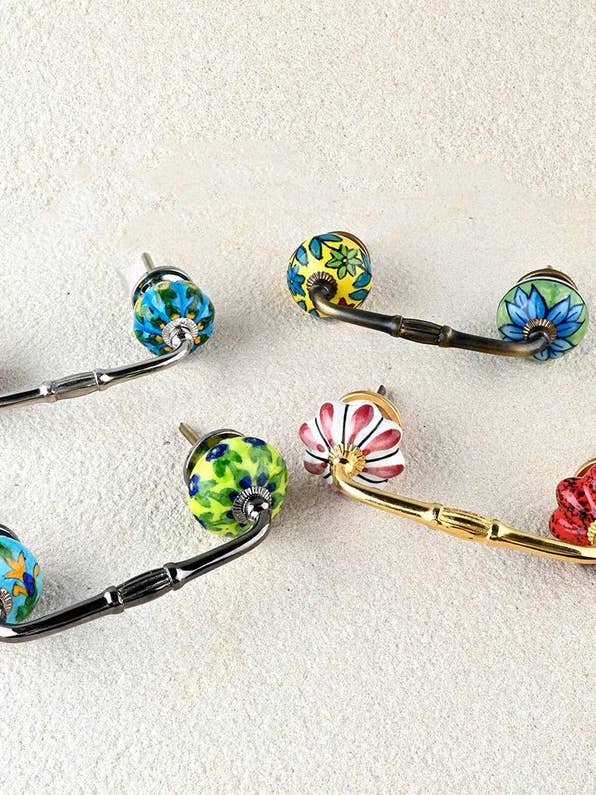 Poignée de commode en céramique de couleurs et de designs variés pour la vente par KNOBCO