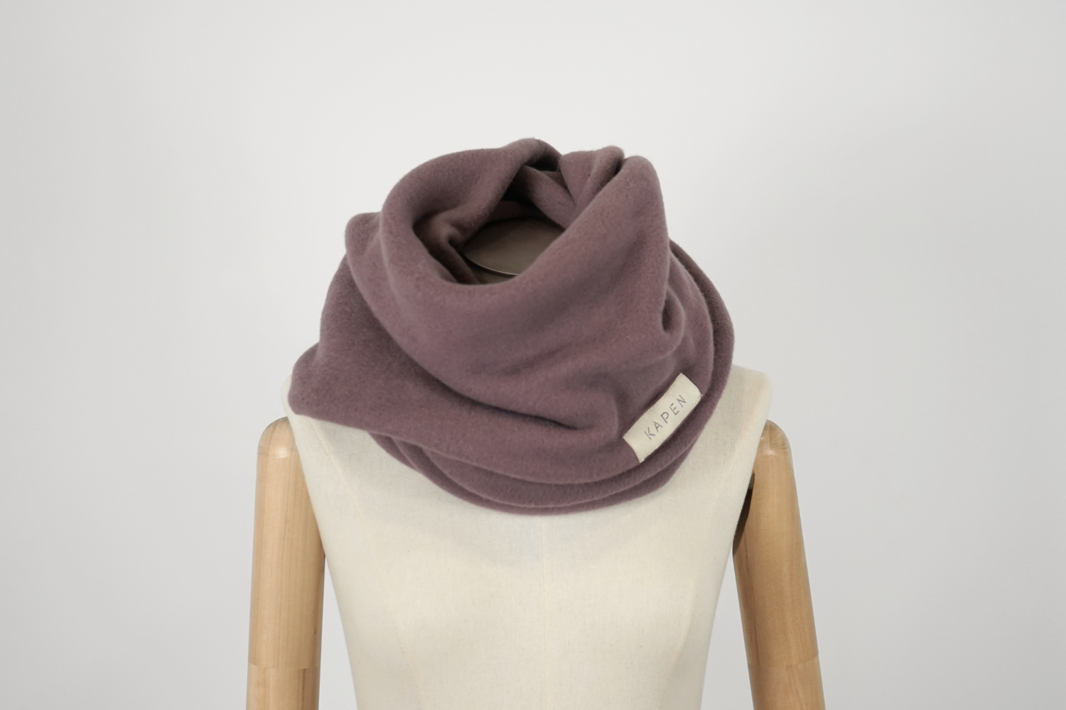 K A P E N - Wholesale Scarf - Women's - Mara Polar4