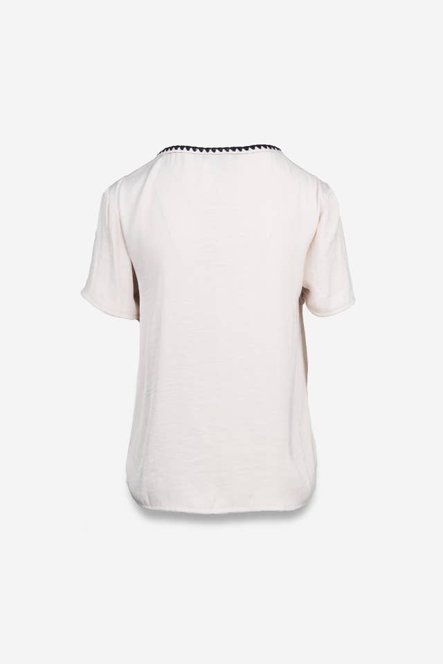 Naked Zebra - Vendita all'ingrosso Camicetta - Donna - Blusa a maniche corte con punto coperta19