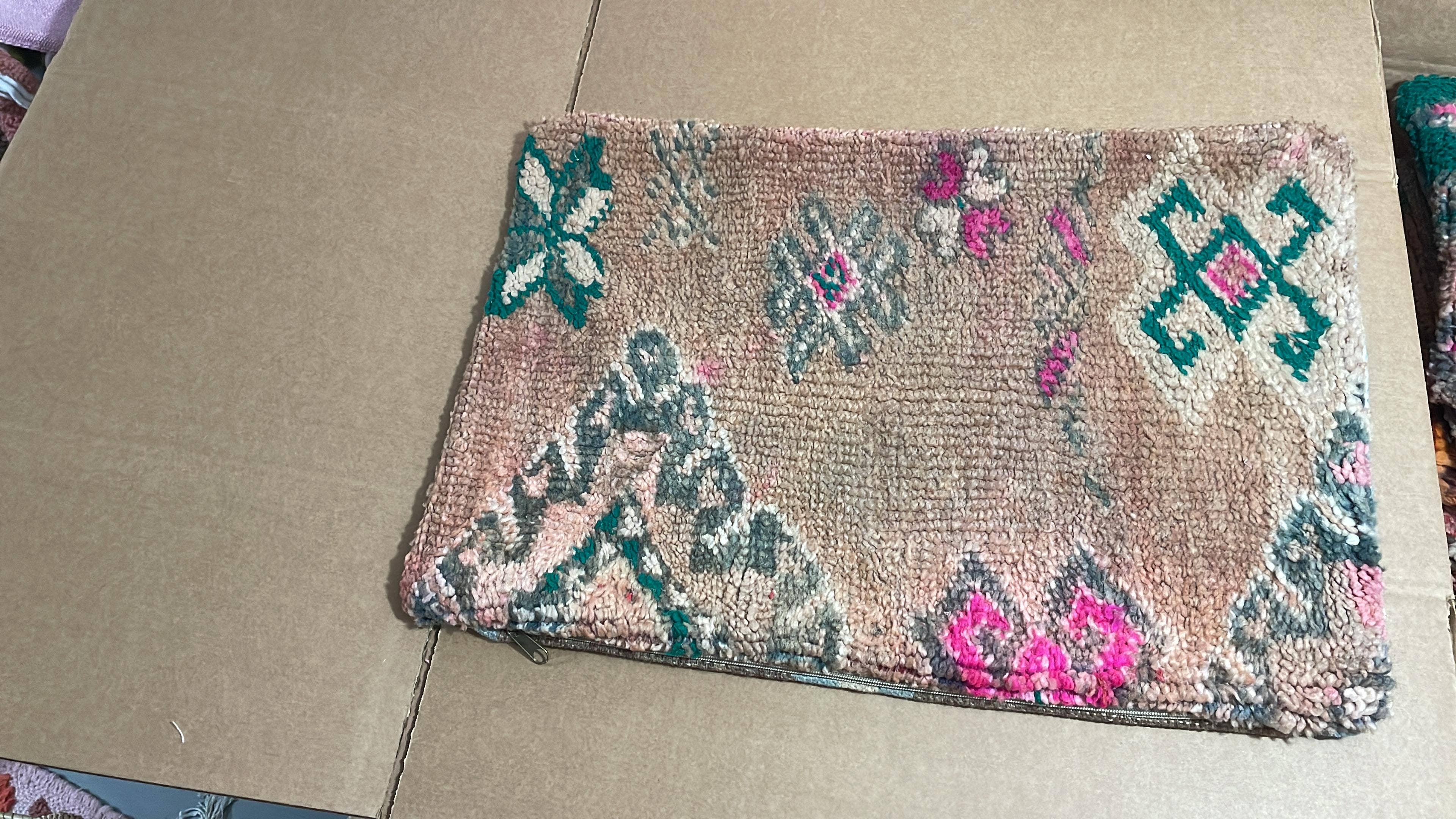 marrakeshop - Wholesale Throw pillow cover - Moroccan Vintage Boujad Cushions Pillows Cover Case10