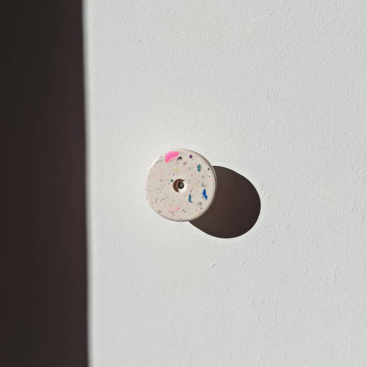 Hey Denise - Wholesale Wall Hook - Small terrazzo Jesmonite hook – Handcrafted design6