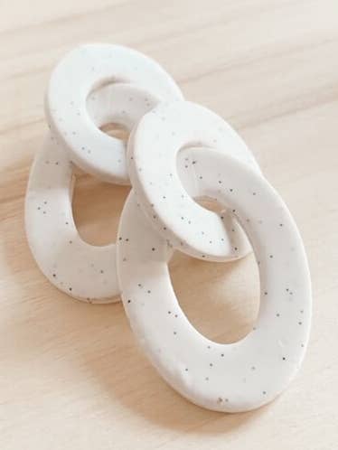 Tulum em branco salpicado por atacado de Terra•Cotta