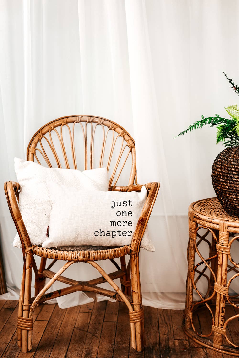 521handmade - Wholesale Throw/Decorative Pillow - Book Pillow - Just One More Chapter Reading Pillow6