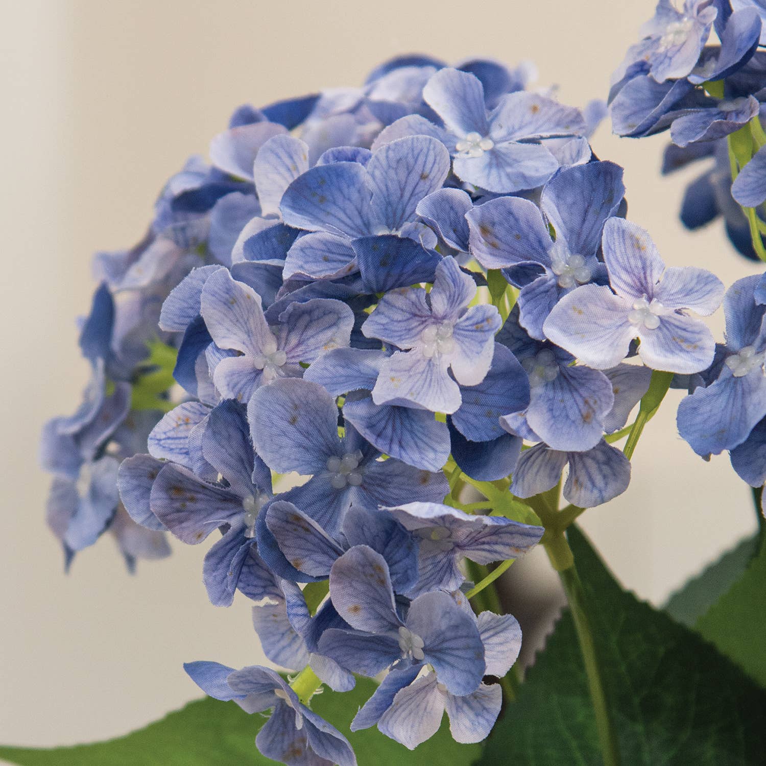 Saybrook Lane - Wholesale Artificial Flowers - Blue Hydrangea Bush - 17"H2