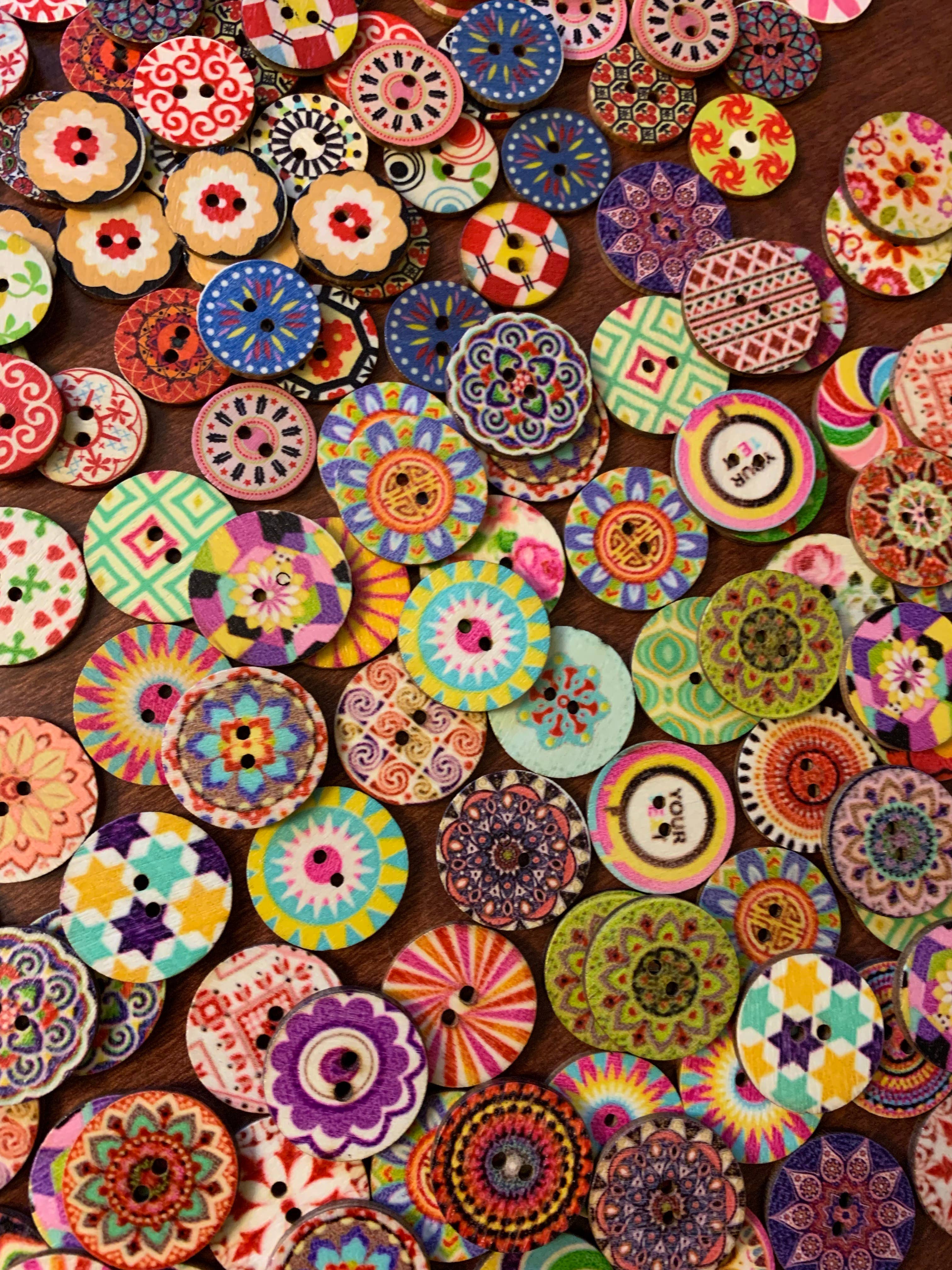 Magnifique Hearts – wholesale Sömnadsknappar/Snap – Förpackning med träknappar för detaljhandel, 1,5, 1,9 och 2,5 cm4