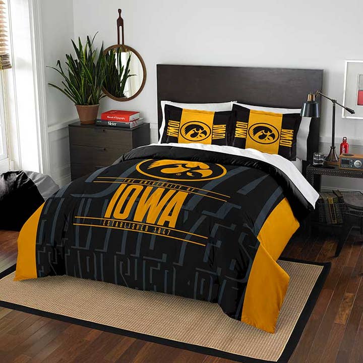 NCAA Univ of Iowa MODERN TAKE - Full/Queen Comforter for wholesale by The Northwest Group