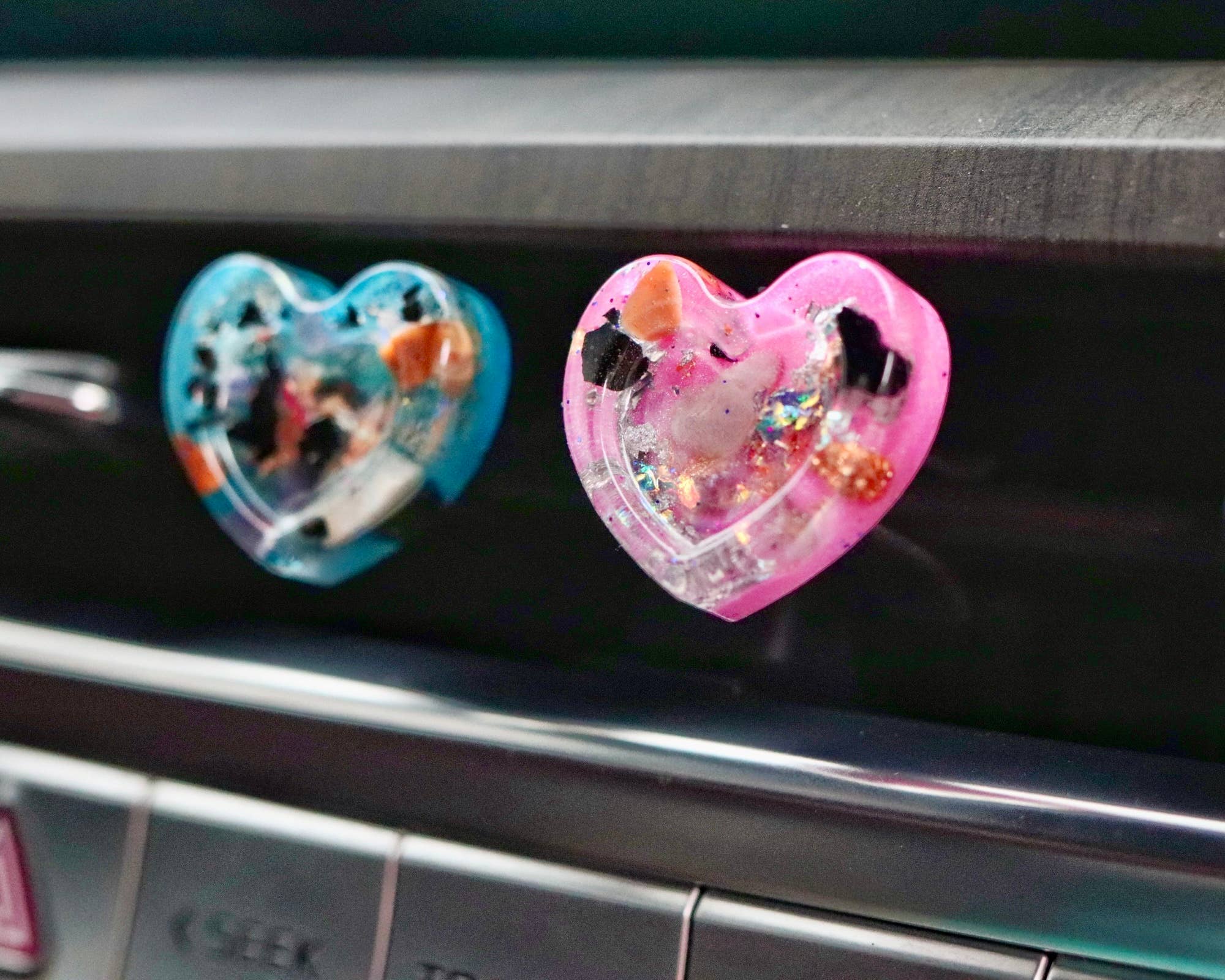 Lucky Luna – wholesale Car Decorative Charm - Unisex – Heart Crystal Car Vent Clip for Travel Anxiety & Protection 3