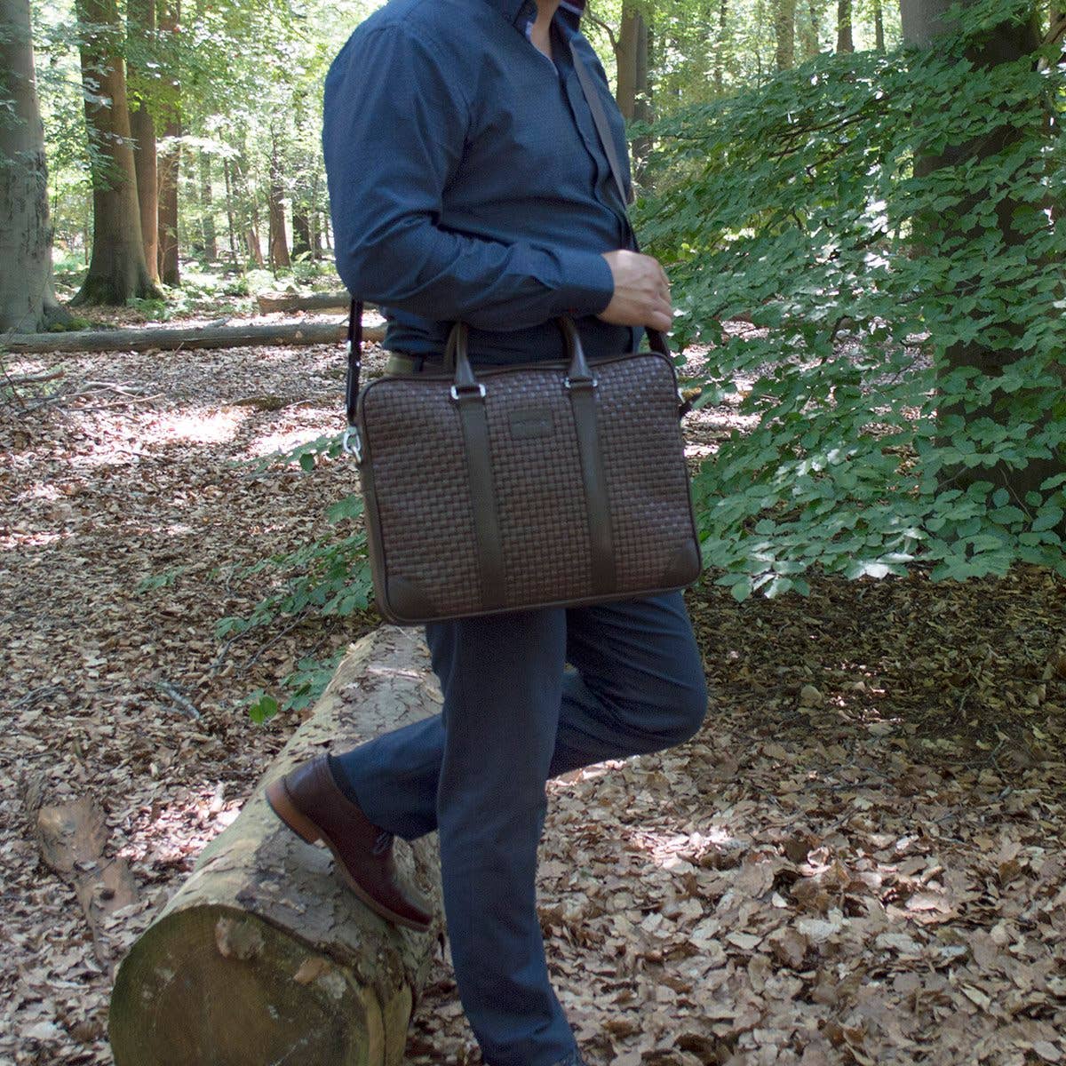 Arrigo - Wholesale Laptop Bag - Unisex - Leather Laptop Bag 15.6 Inches in 4 Colors Braided Leather18