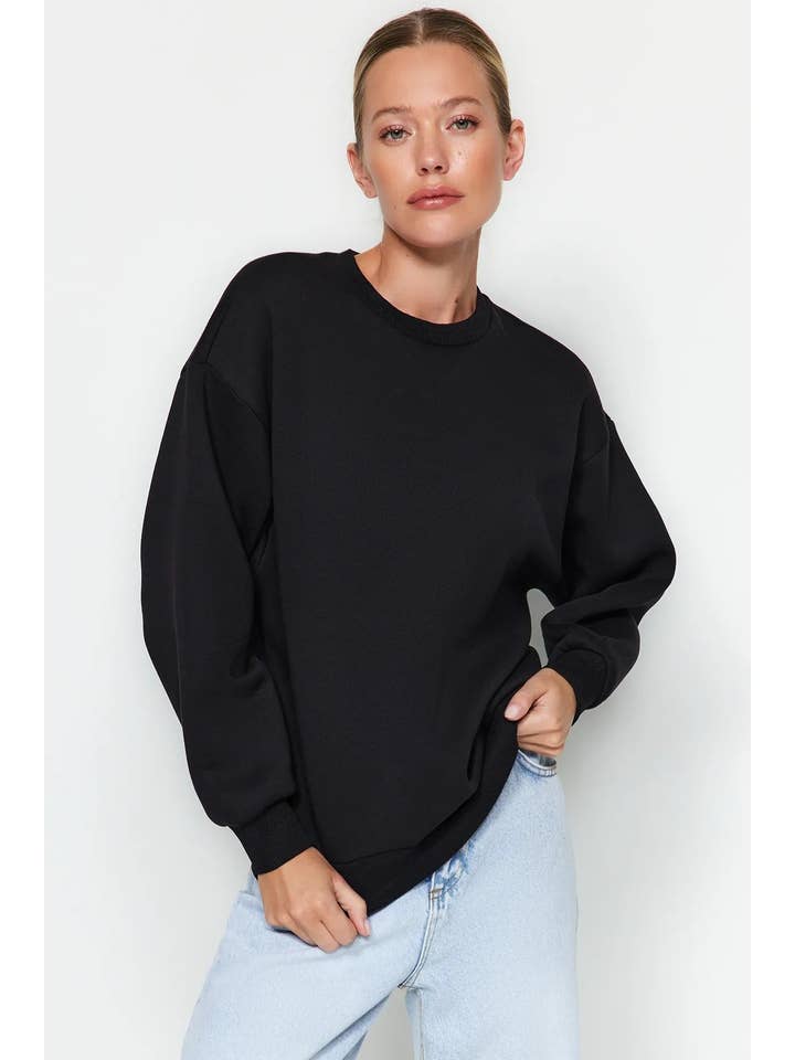 Hoxton Gal – wholesale Sweatshirt – Women's – Thick Fleece-Lined Regular Fit Crew Neck Basic Knit Sweatshirt21