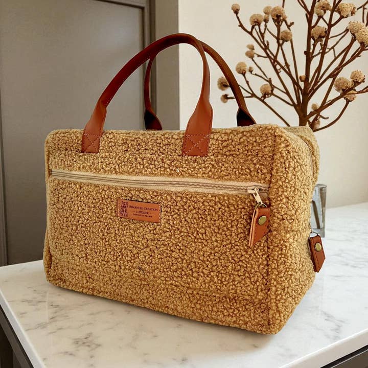 Vanity, “Bouclette” camel for wholesale by Emmanuel Création