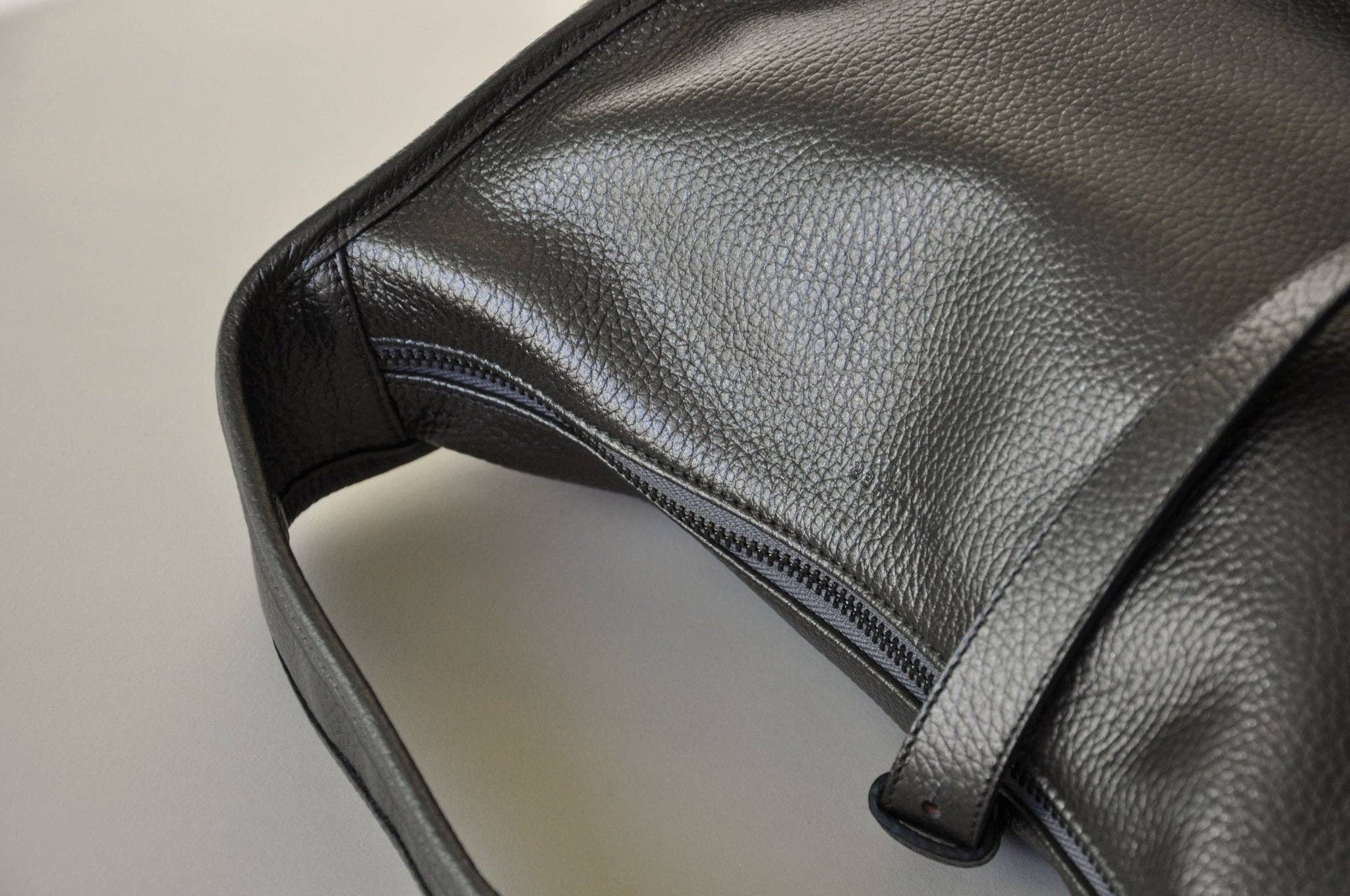 TIEFENBACHER LEHMANN - Vente Sac porté épaule – femme - Sac BRIOCHE midi gris métallisé5