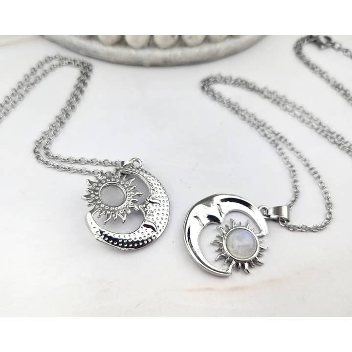 WonderLight Jewelry – wholesale Pendant/charm necklace – Sun and Moon Necklace - Moonstone / Femininity9