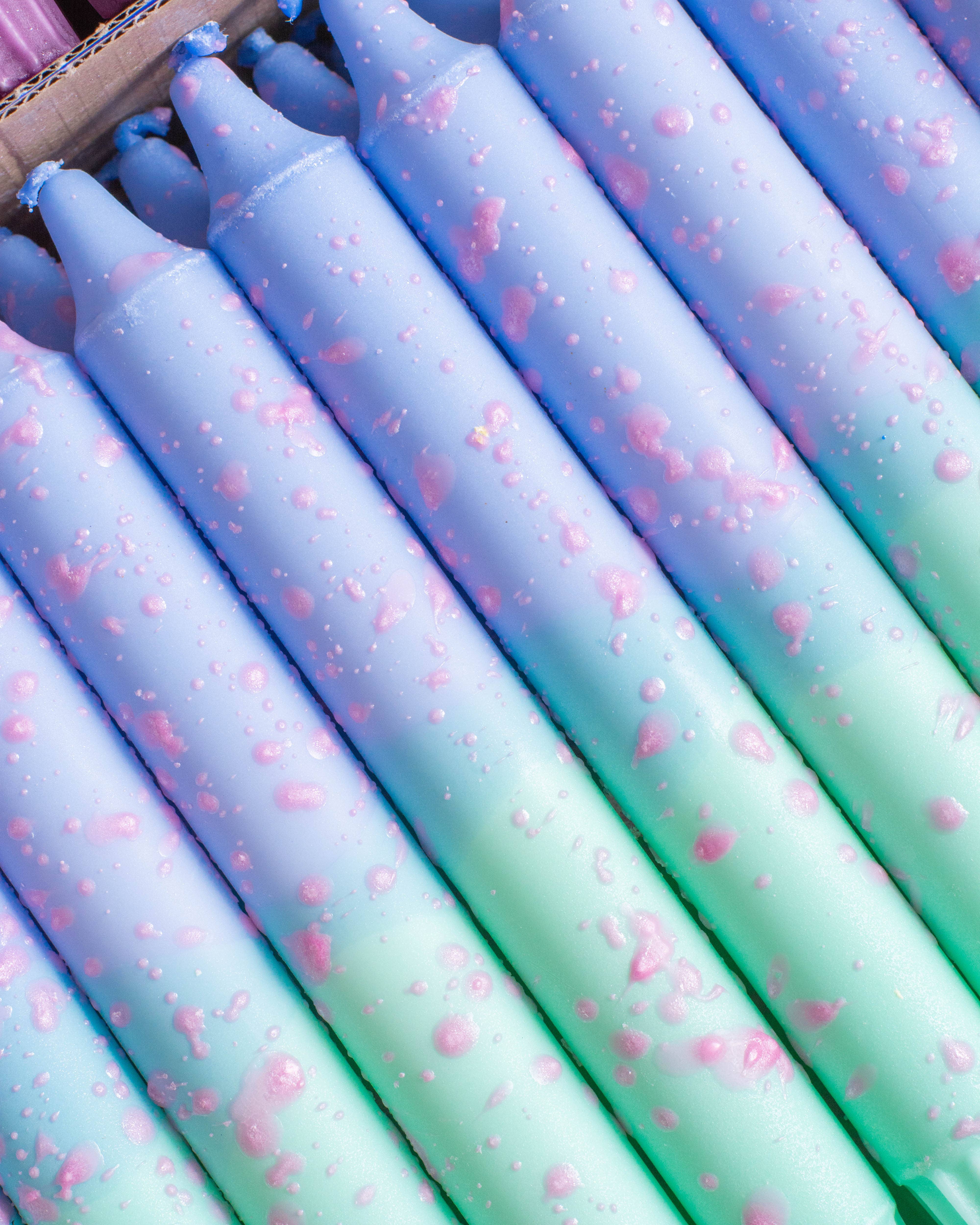 Nordtrice - Vente Bougies/bougeoirs coniques - Bougies coniques - Ambiance estivale / Bleu & Menthe, Confettis roses1