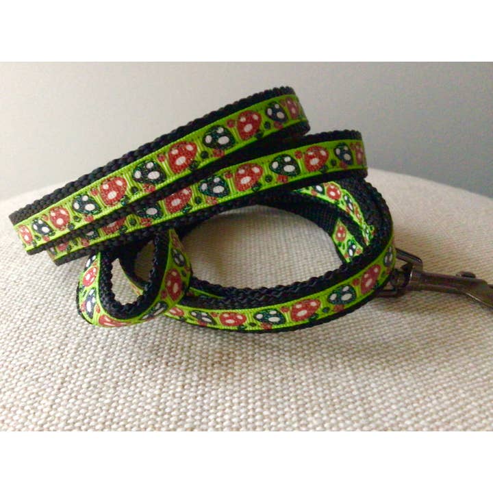 Schmoopsie Couture - Wholesale Hondenriem - Hond - Mushroom hondenriem1