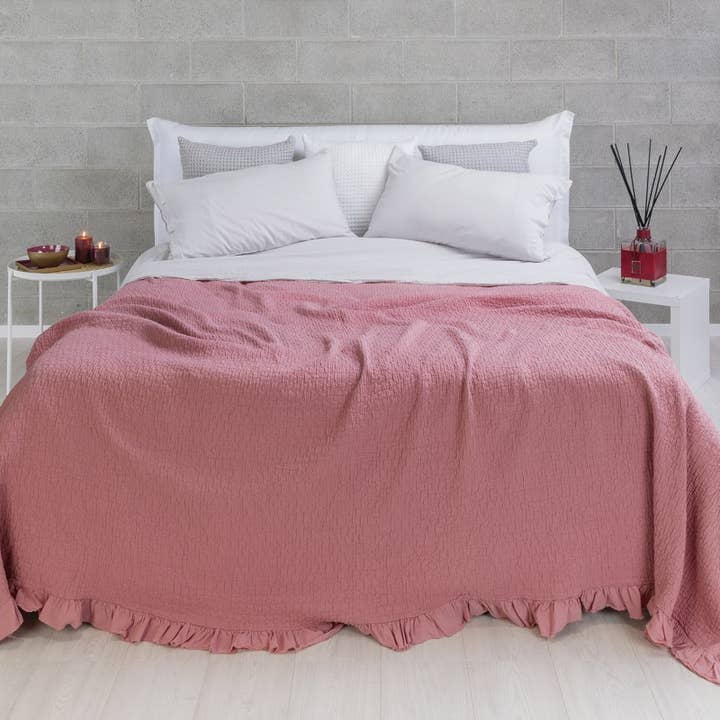 UNOCASADESIGN - Wholesale Deken - Vigo Stonewashed katoenen sprei met ruches24