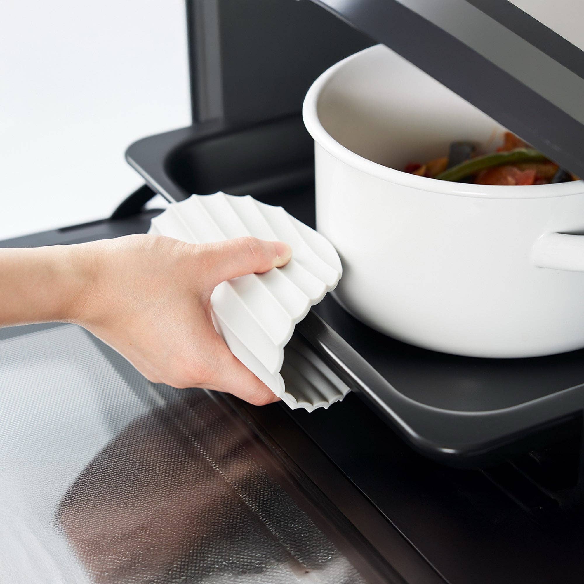 Ginza Steel - Vente Gants de cuisine/maniques - Eatoco Nami Tapis en Silicone – Support de Casserole Résistant à la Chaleur et Antidérapant - Gris Clair1