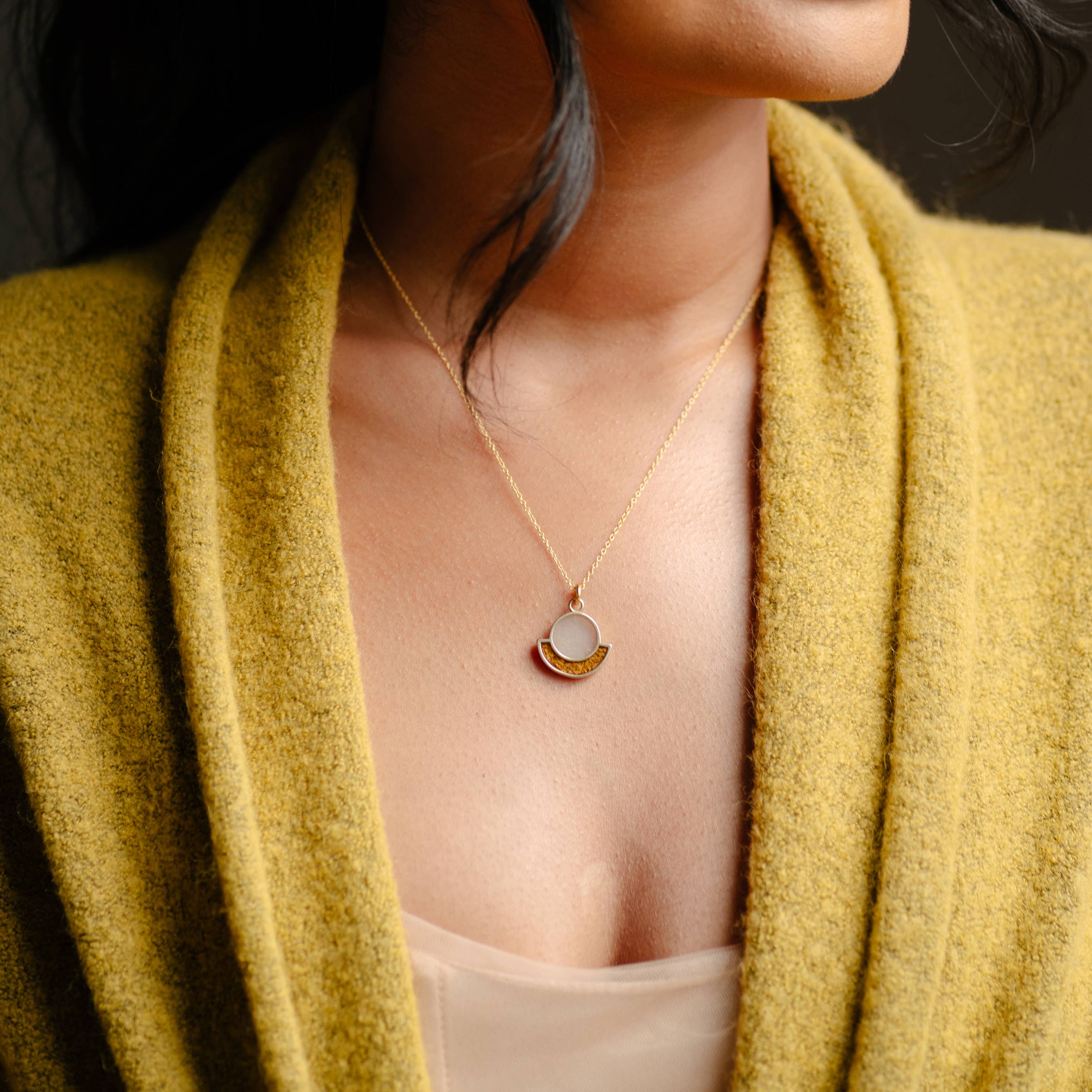 Cameoko - Wholesale Pendant/Charm Necklace - The Mini Moonrise Necklace4