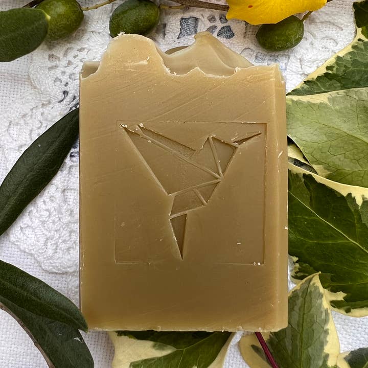 Laurel berry soap - Aleppo for wholesale by Savonnerie de la Castelle