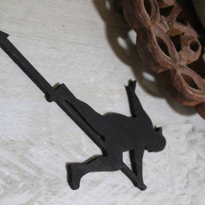 Raven Design - Vente Piquets de jardin/pelouse - Dad Body Stripper Pole//Piquet pour plantes en bois1