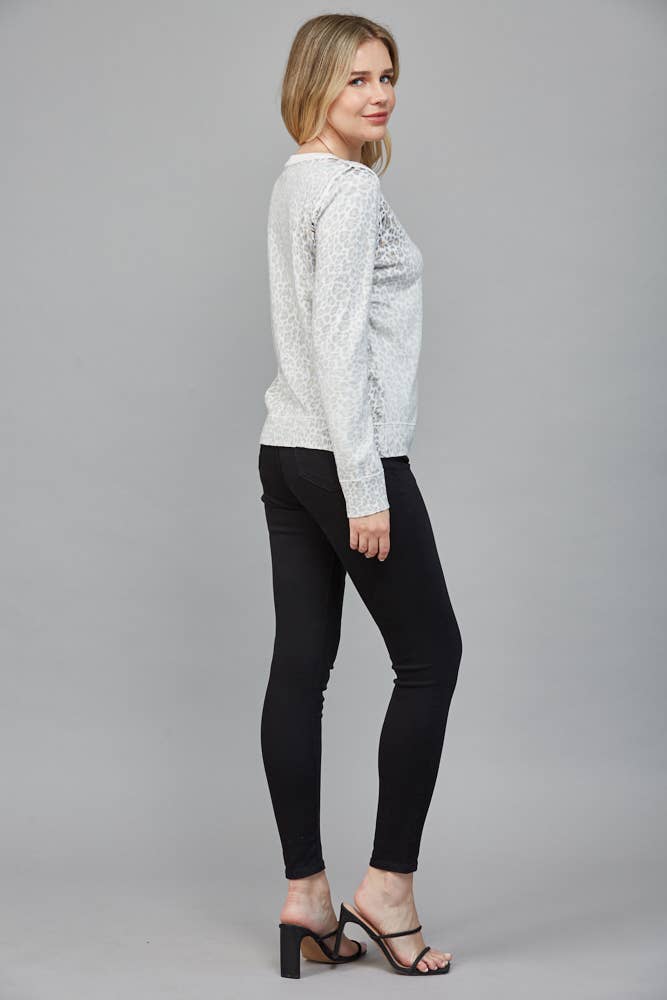 FATE – Großhandel Strickjacke – Damen – CAMO-PRINT-FRONT-KNOPFVERSCHLUSS-CARDIGAN FW1555616