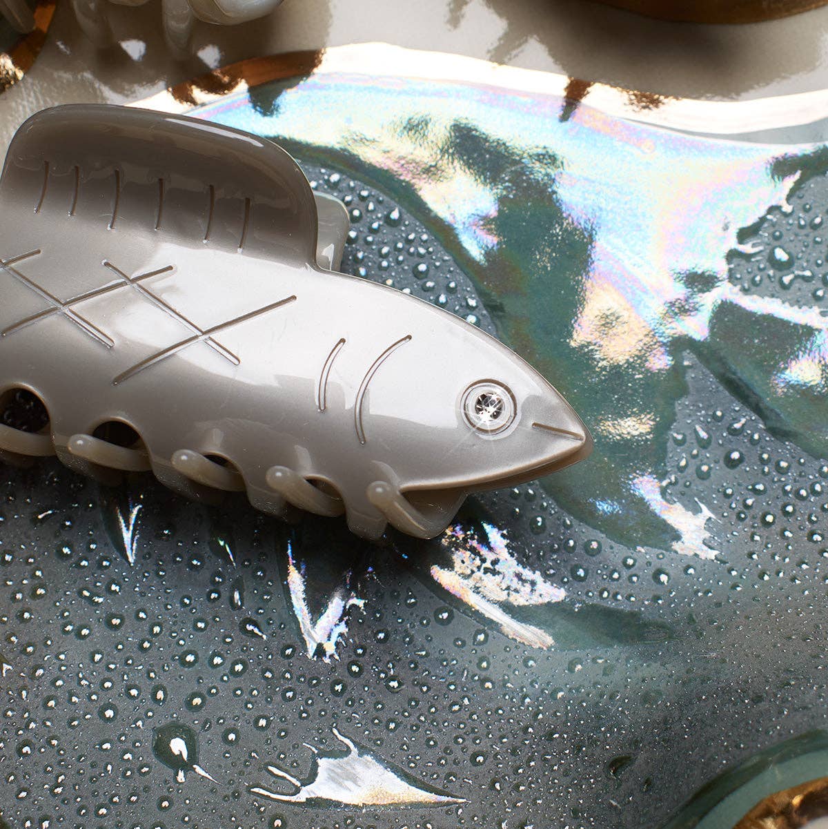 WINONA IRENE - Wholesale Hair Clip - Women's - Herring Fish Silver Acetate Hair Claw with Rhinestone Eye7