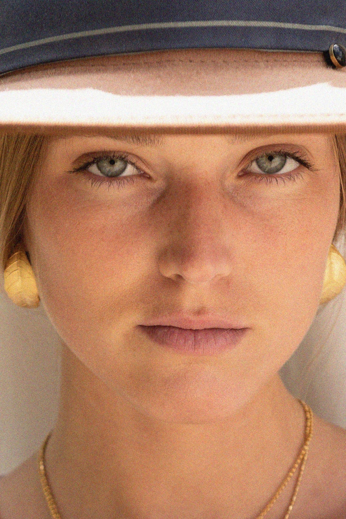 Bacci - Wholesale Hoop Earrings - Gold Earrings - Flora2