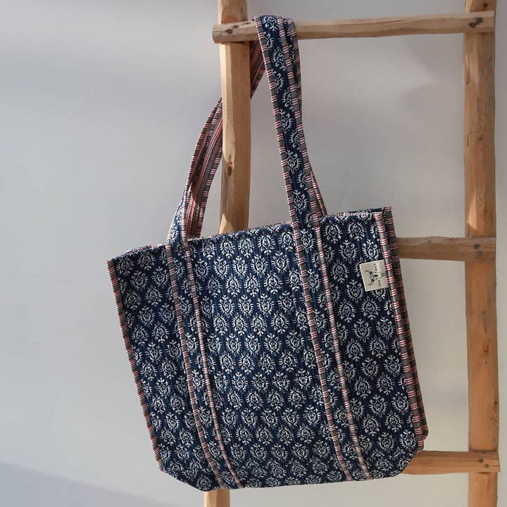 Sac à bandoulière Blockprint bleu indien pour la vente par Love Ibiza